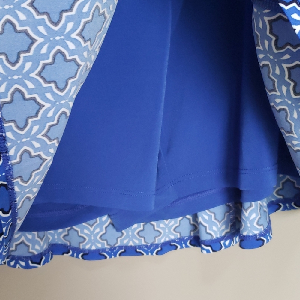 Susan Graver Blue and White Patterned Skirt - Picture 3 of 6